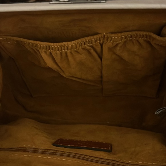 Patricia Nash Gracchi Tooled Leather Crossbody - Picture 9 of 12